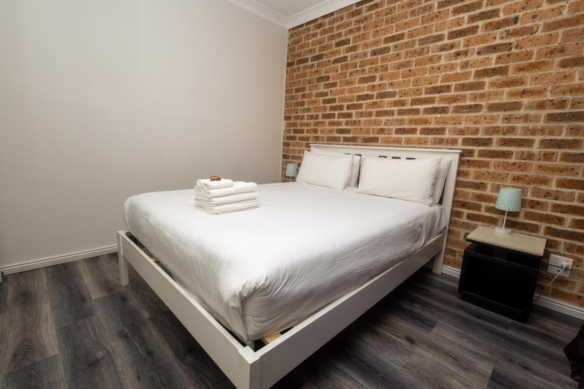 Gosford Inn Motel エクステリア 写真