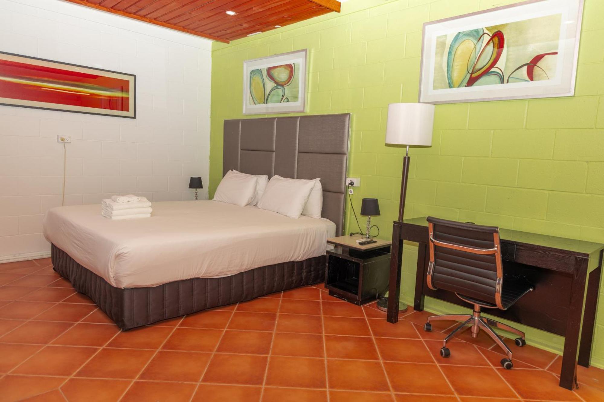 Gosford Inn Motel エクステリア 写真